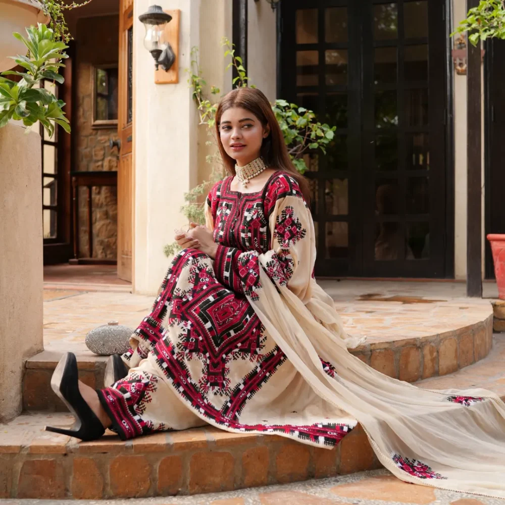 MAJESTIC ALLURE - Image 3